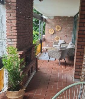 Geesthacht Apartment | ARCHIPEL - Balkon - nahe Hamburg - BBQ Grill - Smart TV - 2,5 Bäder - Lounge