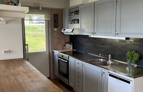 Ytterbystrand Villa | Archipelago villa on Resarö with pool, guesthouse and fantastic view
