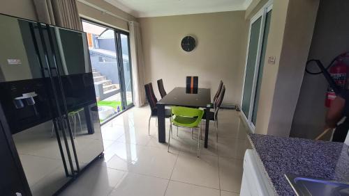 Morningside Apartment | ARCHITECTS VIEW - EXECUTIVE SUITE