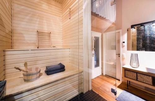 Buhlau Apartment | Architektenwohnung mit Sauna und Whirlwanne, Badeteich - Nähe Sächsische Schweiz, Dresden
