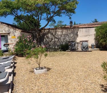 Saint-Alban-sous-Sampzon House | Ardèche les cigales, studio murier piscine partagée