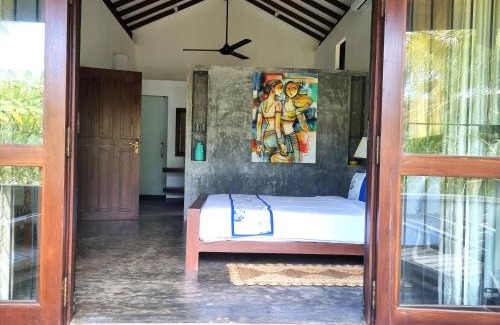 Kahandamodara House | Ardeen Villa - superb 3 bedroom beachfront for 6, BB, in Ranna- Tangalle- free pick up or drop off for 7 night stays, serviced, taxes included