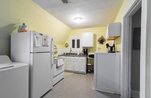 Rock Hill Apartment | Area 52 Apartment - Walking Distance from Fountain Park