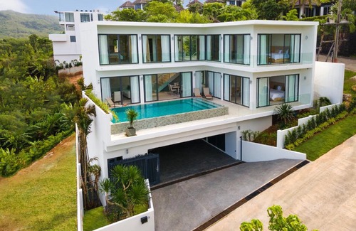 Choeng Thale Villa | Areeya Villa Layan Phuket