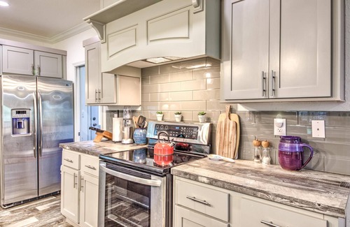 Cherry Creek House | Arete Stay. Like country in the city! Big oak trees only 12 mi. from downtown