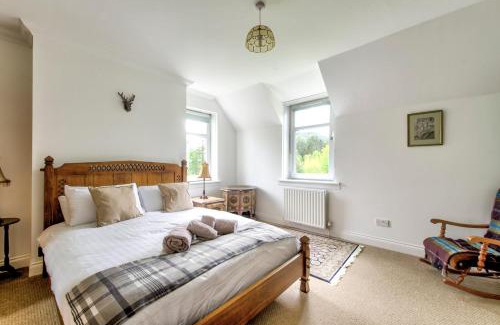Dunoon House | Argyll Farmhouse-Idyllic Setting-Sleeps10