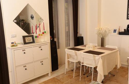 Hualien City Centre Bed & Breakfast | Aria's Home
