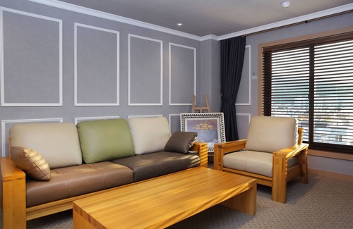 Dusan-dong Hotel | Ariana Hotel