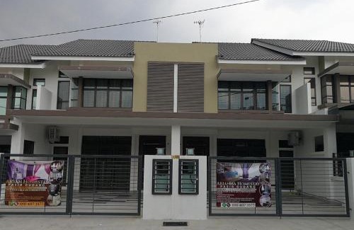 Taman Bukit Dahlia House | Arianna Homestay