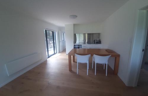 Snells Beach Apartment | Ariki beachfront apartment