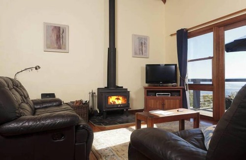 Vacy Cabin | Arinya Lodge - Mountaintop Wilderness Escape