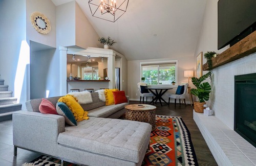 Newberg House | Arioso House - A Home To Inspire Creativity & Joy For Your Visit