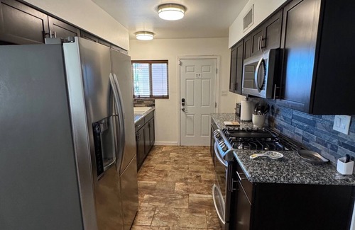 Arizona City House | Arizona Saguaro View