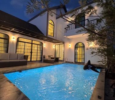 Nong Chaeng Villa | Arkas Oon Pool Villa Khaoyai