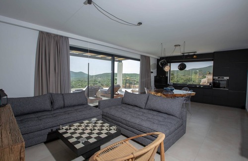 Fternon Villa | Armante Supreme Villas-Villa Ismini