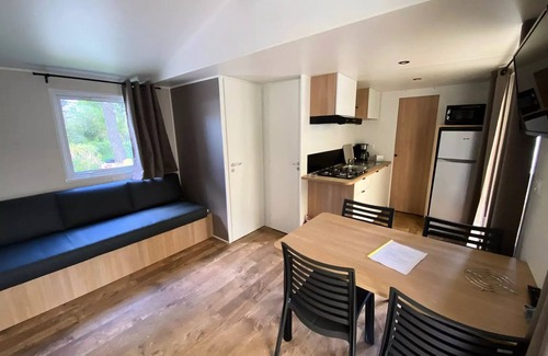 Villeneuve-les-Maguelone House | Arnel Campsite * - Mobil-home Nest Sun - 29m2 - 2 bedrooms - 4 people