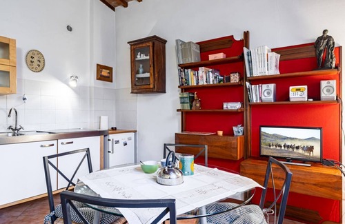Ricorboli Apartment | Arno River Quiet Apartment