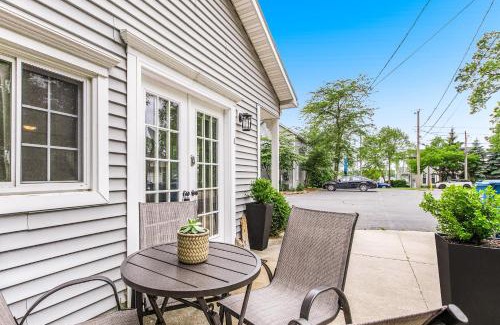 Saugatuck Apartment | Arrowhead Resort