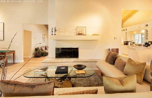 Hatton Fields House | Art and Sound: Secluded Carmel Five bedroom home!
