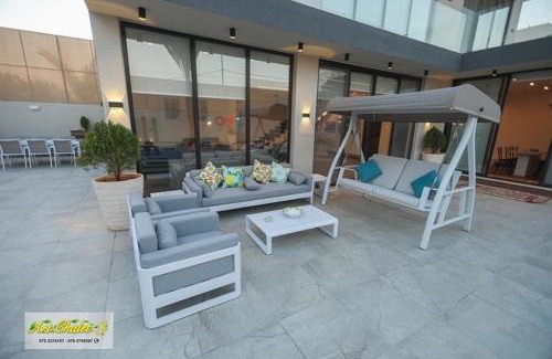 Al Rama Ski Chalet | Art chalet