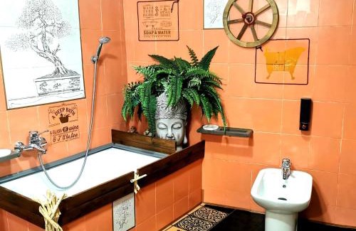 Caiazzo Apartment | Art & Design, 2min walk to Pepe in Grani