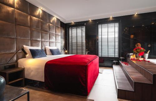 City Centre Apartment | Art Penthouse with Jacuzzi - Krakow Center