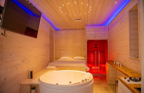 San Cipriano Picentino Apartment | ARTEMIDE "Corte Segreta" B&B SUITE SPA