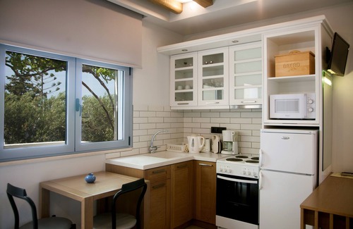 Stavros House | Artemis Village Apartments & Studios