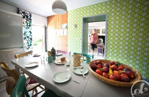 Saint-Paul House | Artist'au Chat" family gîte with sauna