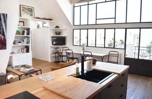 15th Arrondissement Apartment | Artist Loft