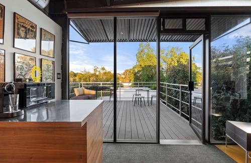 Central Scottsdale Apartment | Artist’s Loft: Workshop, Sculpture Gardens & Pool