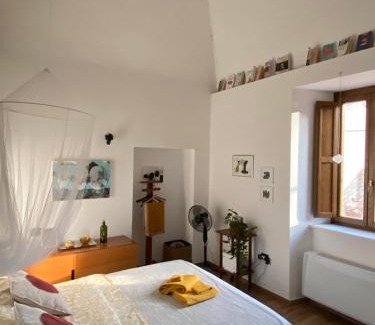 Fontecchio Apartment | Artist Studio Apartment at Palazzo Galli