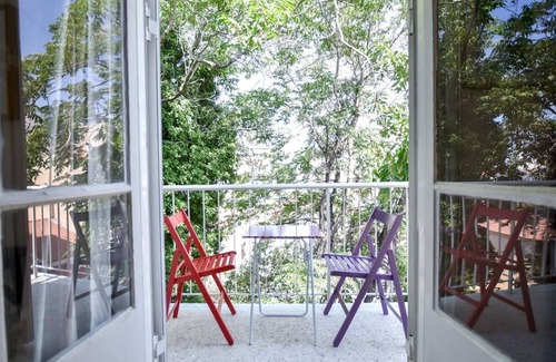 Zavlani Apartment | Artistic 3-bedroom apartment with AC-Wifi in lovely Patra, family & pet friendly