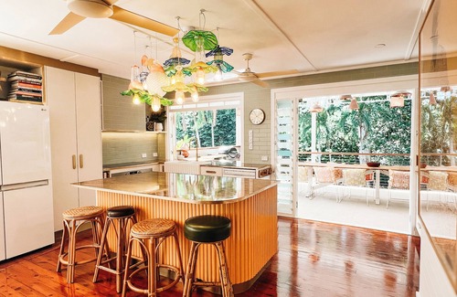 Port Douglas House | Artists' Beach House, on the beach path