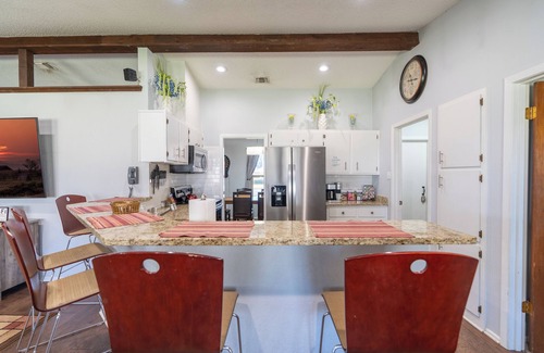 Schertz House | ArtLens Casa-Billiards-Campfire-WD-WIFI-Playset-TVs-Bluetooth Surround Sound