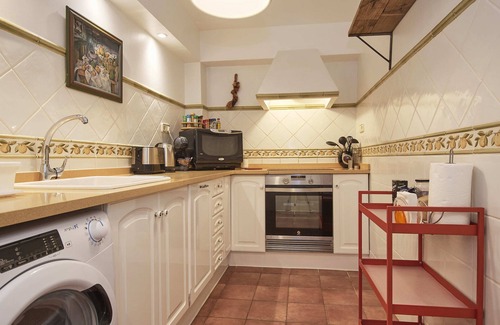 Cabrils Apartment | Arts House. Pool, Garden, Beaches, Mountains @ 20 km from Barcelona