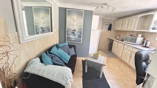 Greater Johannesburg Metropolitan Area Apartment | Artzys Flatlet