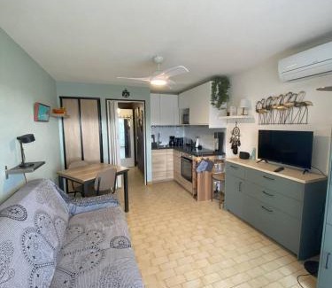 Le Grau-Du-Roi Apartment | AS24003-Studio cabine à 200m plage-parking privé
