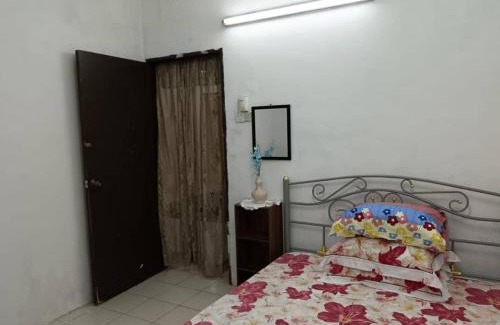 Lubok Merbau House | ASA Homestay