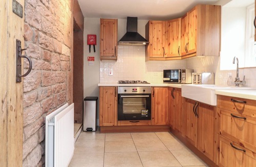 Hayton Cottage | ASH TREE COTTAGE, family friendly in Brampton, Cumbria