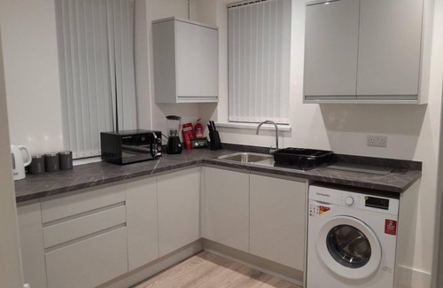 Newcastle-Under-Lyme House | Ashfield New place