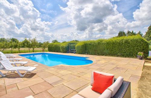 Stowmarket House | Ashfield Place Farm by Group Retreats