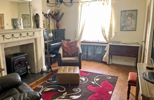 Colsterworth House | Ashley Cottage