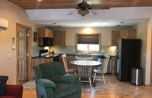 Hinsdale Apartment | Ashmere Lakefront Apartment