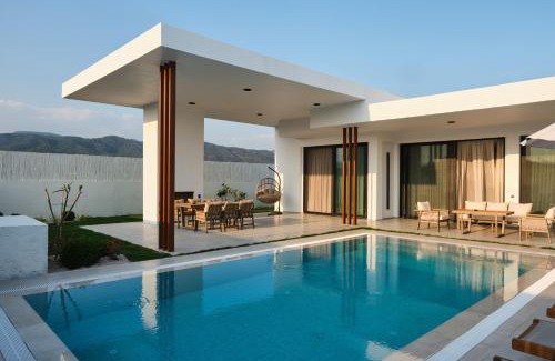 Ciftlik Villa | Ashta Suites - Villa Aura