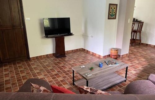 Penjamo Apartment | Asis wildlife sanctuary apartment 30 min from La Fortuna
