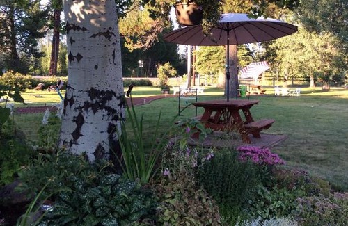 Fort Klamath Hotel | Aspen Inn