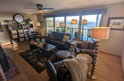 Blowing Rock House | Aspen Overlook