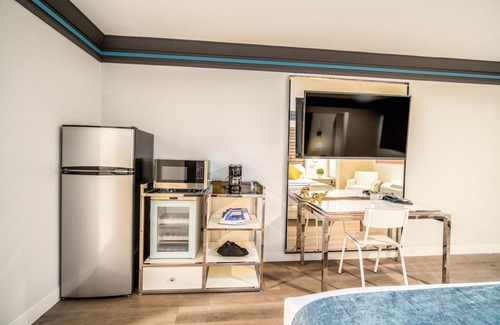 Bellflower Hotel | Aspire Inn Studios & Spas