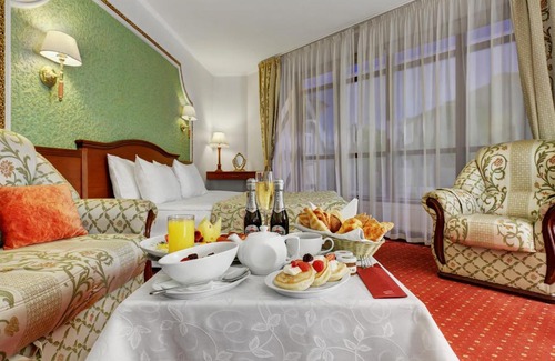 Central Administrative Okrug Hotel | Assambleya Nikitskaya